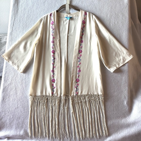 Nanette Lepore Other - L'amour Nanette Lepore M Medium Ivory Pink Floral Fringe‎ Kimono Lei Aloha